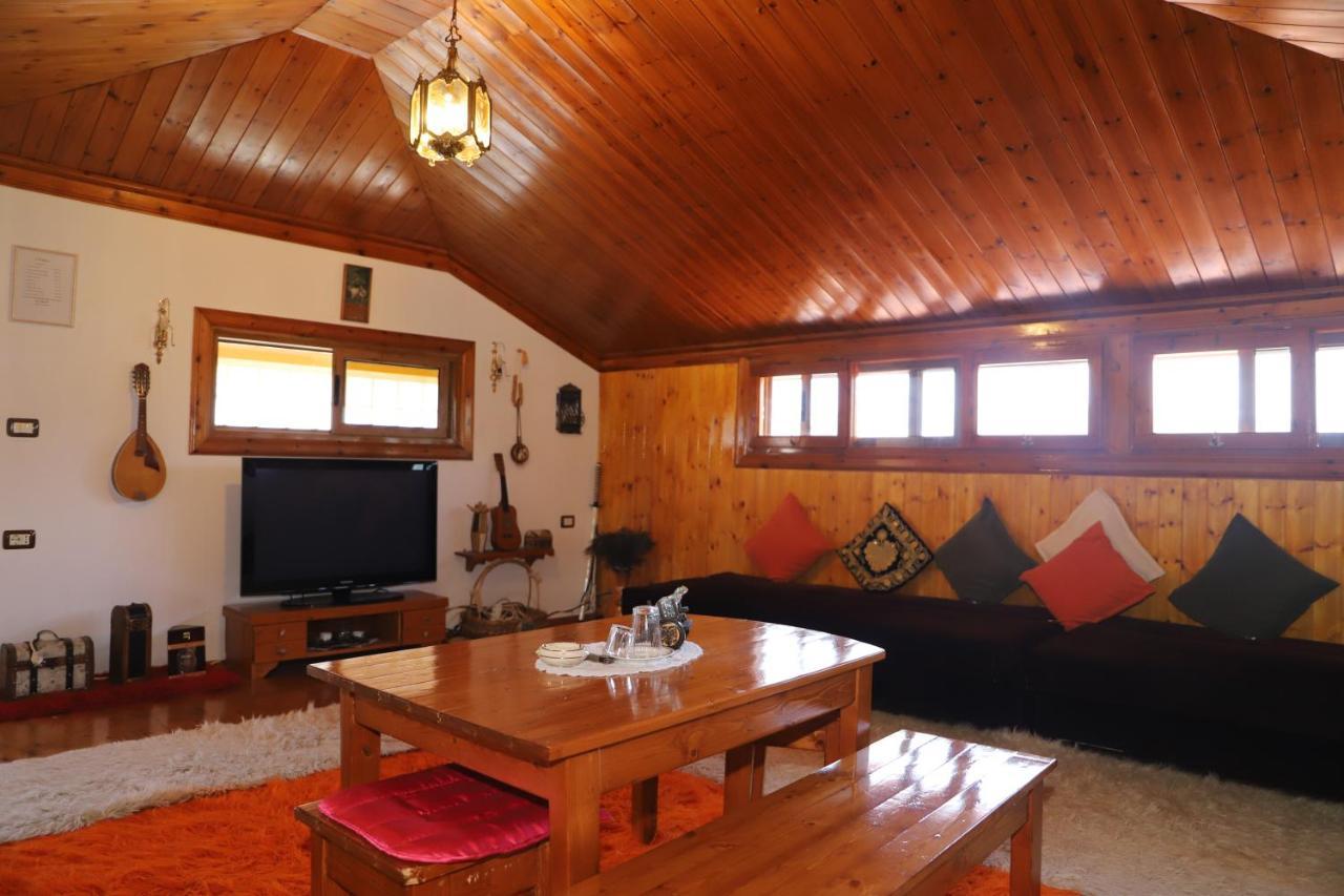 Raisa Guesthouse 12 เบราท ภายนอก รูปภาพ